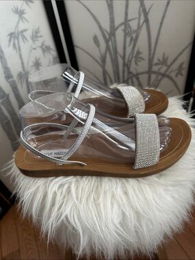 Steve Madden Silver Crystal Band Tan Footbed Strappy Sandals
